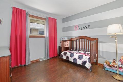 600 Lance Dr, Des Plaines, IL 60016 photo 17