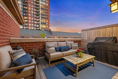 322 E 17th St, Chicago, IL 60616 photo 24