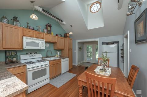 32 W031 Army Trail Rd, Wayne, IL 60184 photo 7