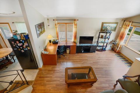 7021 W Wright Ter, Niles, IL 60714 photo 2