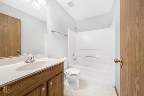 2278 Reflections Dr, Aurora, IL 60502 photo 12