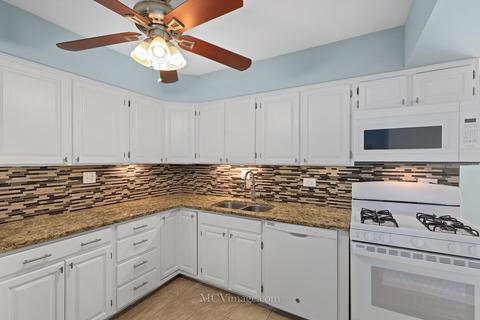 479 Rustic Dr, Wheeling, IL 60090 photo 9