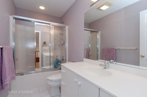 2010 Beechnut Rd, Northbrook, IL 60062 photo 25