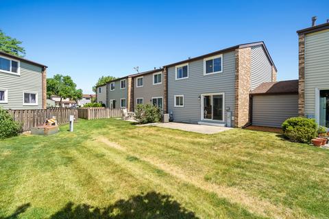 646 Ash Ln, Wheeling, IL 60090 photo 24