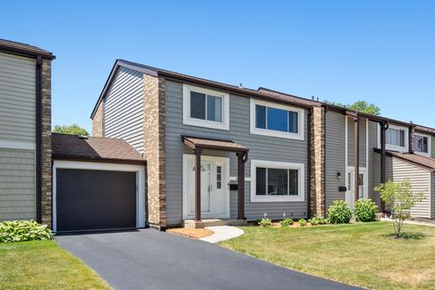 646 Ash Ln, Wheeling, IL 60090 photo 2
