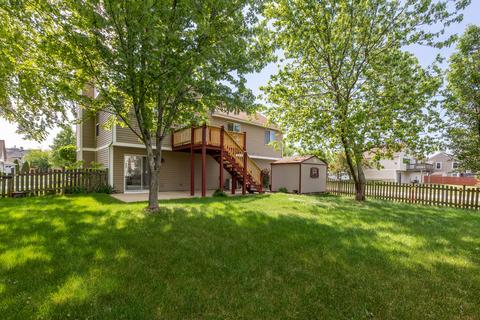 1443 Beaumont Cir, Bartlett, IL 60103 photo 2