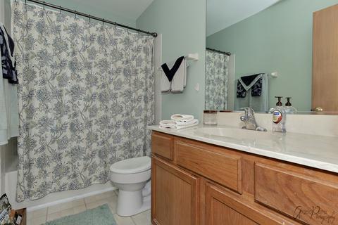 1607 Silvergate Ct, Gurnee, IL 60031 photo 15