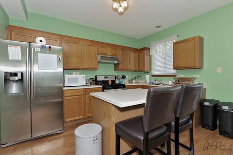 1607 Silvergate Ct, Gurnee, IL 60031 photo 6