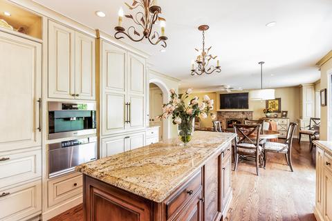 1230 Spring Hill Dr, Algonquin, IL 60102 photo 11