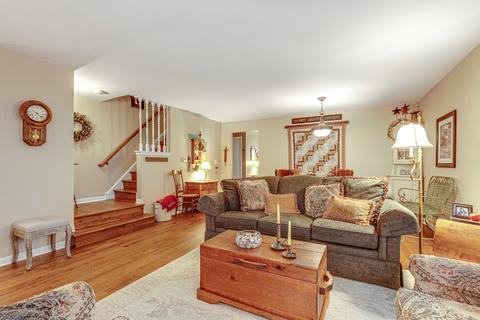 322 S Maple St, Mount Prospect, IL 60056 photo 5