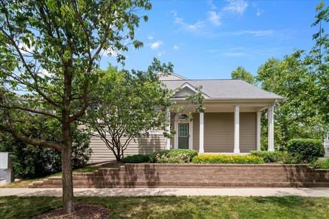 2494 Emily Ln, Elgin, IL 60124 photo 1