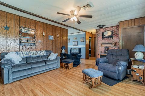 402 W Monroe St, Philo, IL 61864 photo 23