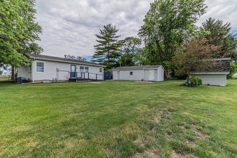 402 W Monroe St, Philo, IL 61864 photo 8
