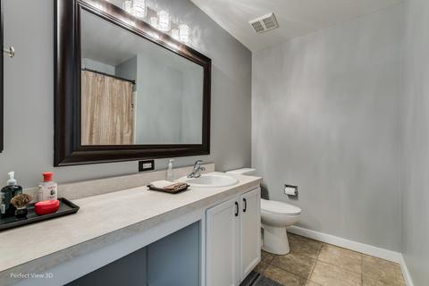 2275 Barrington Dr E, Aurora, IL 60503 photo 18
