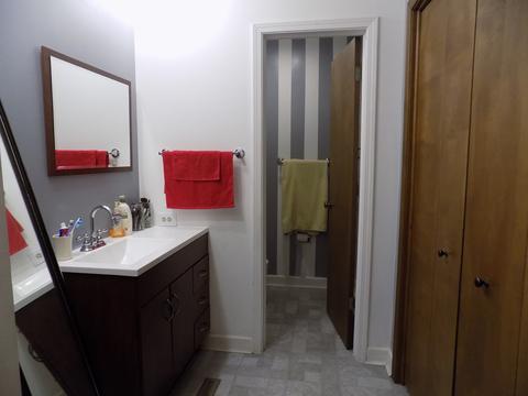 815 Chippewa Dr, Elgin, IL 60120 photo 9