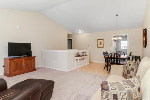 1001 Teegan St, Normal, IL 61761 photo 3