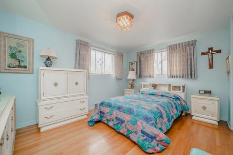 5033 W Devon Ave, Chicago, IL 60646 photo 10