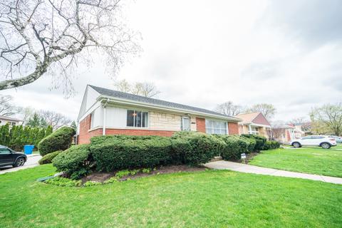 5033 W Devon Ave, Chicago, IL 60646 photo 2