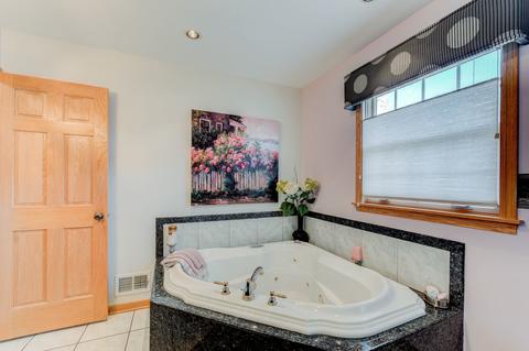 7634 W Devon Ave, Chicago, IL 60631 photo 19