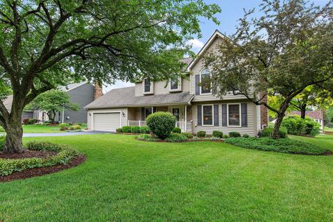 1300 Brandywine Cir, Algonquin, IL 60102 photo 1