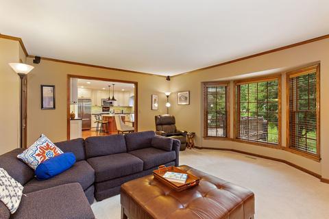 1300 Brandywine Cir, Algonquin, IL 60102 photo 12