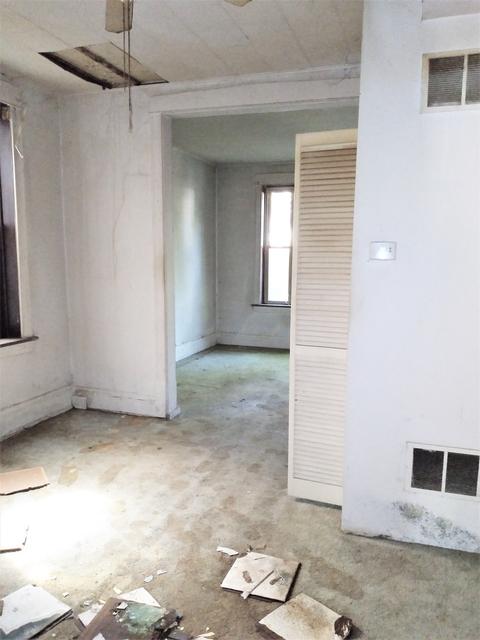 2943 N Gresham Ave, Chicago, IL 60618 photo 26