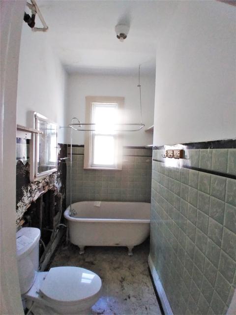 2943 N Gresham Ave, Chicago, IL 60618 photo 19