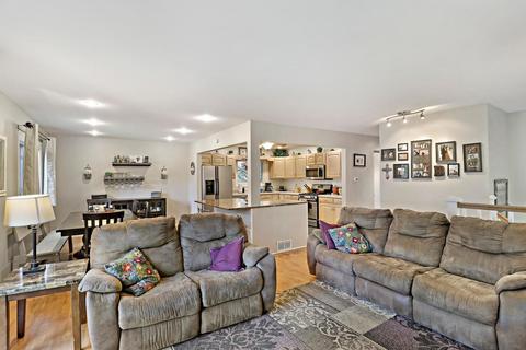 103 Windridge Dr, Mchenry, IL 60050 photo 5
