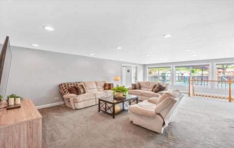 814 Concord Ln, Hoffman Estates, IL 60192 photo 19