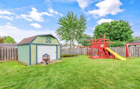 814 Concord Ln, Hoffman Estates, IL 60192 photo 51