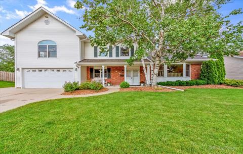 814 Concord Ln, Hoffman Estates, IL 60192 photo 1