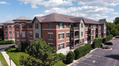 267 E Railroad Ave #203, Bartlett, IL 60103 photo 4