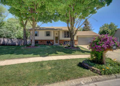 115 Brookside Dr, Elgin, IL 60123 photo 1