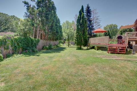 115 Brookside Dr, Elgin, IL 60123 photo 23