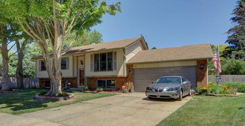 115 Brookside Dr, Elgin, IL 60123 photo 2
