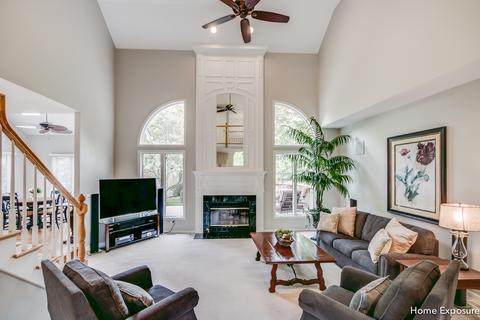 1075 Chadwick Ct, Aurora, IL 60502 photo 7