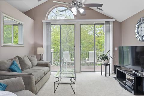 418 Cromwell Cir #3, Bartlett, IL 60103 photo 9