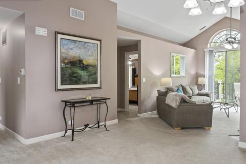 418 Cromwell Cir #3, Bartlett, IL 60103 photo 7