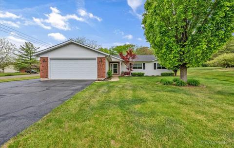 5114 Spring Rd, Mccullom Lake, IL 60050 photo 1