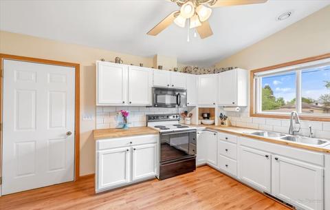 5114 Spring Rd, Mccullom Lake, IL 60050 photo 15