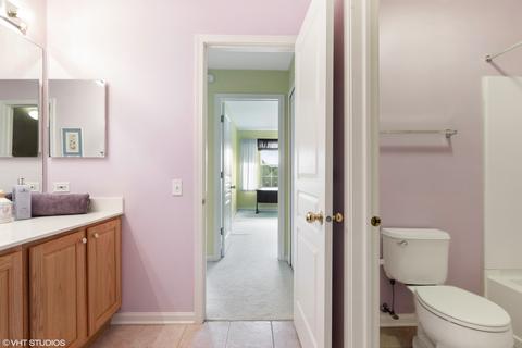 4330 Whitehall Ln, Algonquin, IL 60102 photo 9