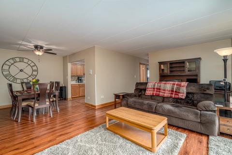 104 E Bailey Rd #1C, Naperville, IL 60565 photo 2