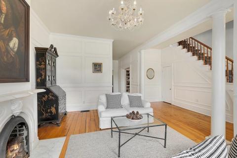 416 N Main St, Wheaton, IL 60187 photo 4