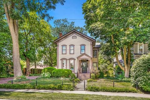 416 N Main St, Wheaton, IL 60187 photo 1