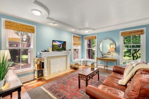 416 N Main St, Wheaton, IL 60187 photo 17