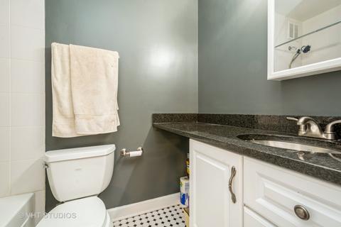 1 E Scott St #407, Chicago, IL 60610 photo 8