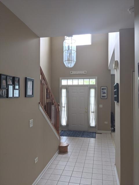 348 Plainview Dr, Bolingbrook, IL 60440 photo 9