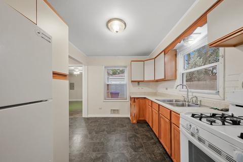 8641 45th St, Lyons, IL 60534 photo 9
