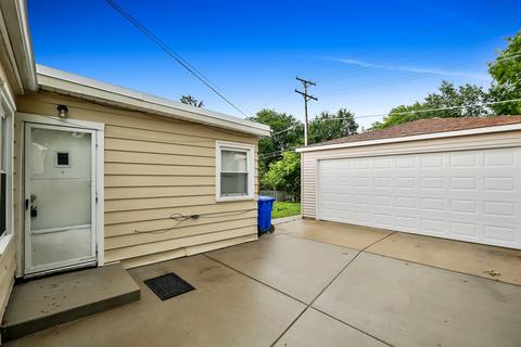 8641 45th St, Lyons, IL 60534 photo 24