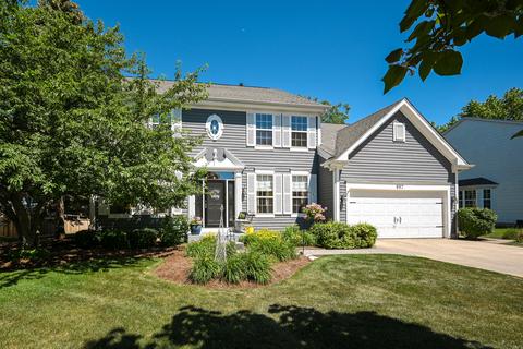 897 Hampton Dr, Carol Stream, IL 60188 photo 1